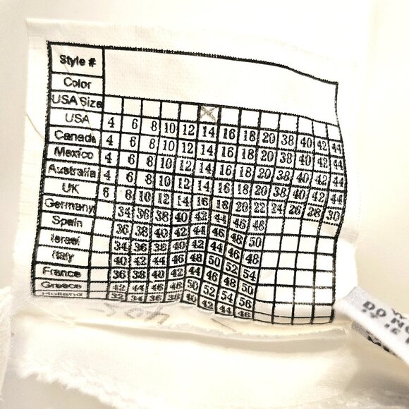 Amour Collection White Embordered Wedding Dress 14 - Picture 6 of 9